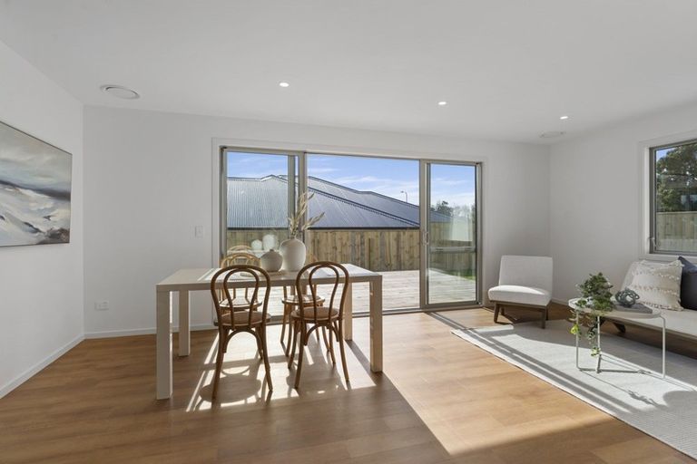 Photo of property in 18 Karearea Avenue, Waikanae, 5036