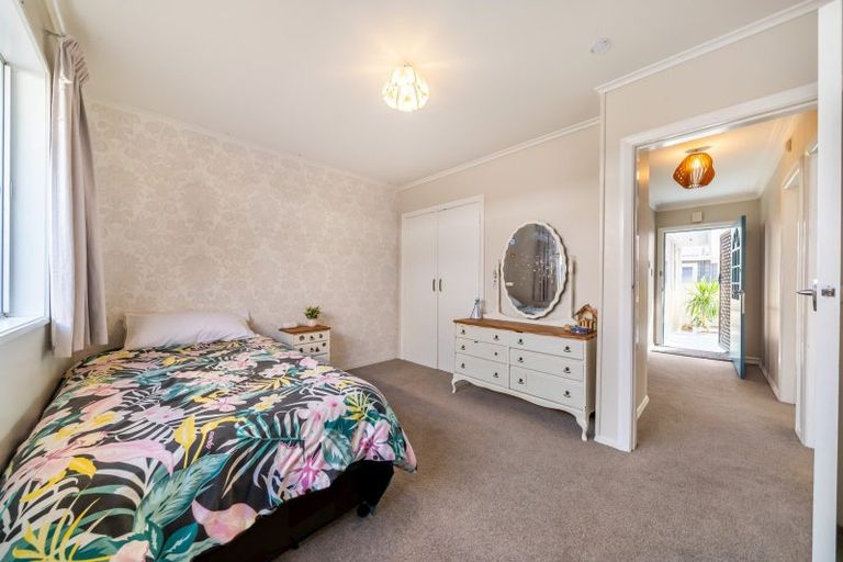 Photo of property in 6 Cruickshank Road, Clouston Park, Upper Hutt, 5018