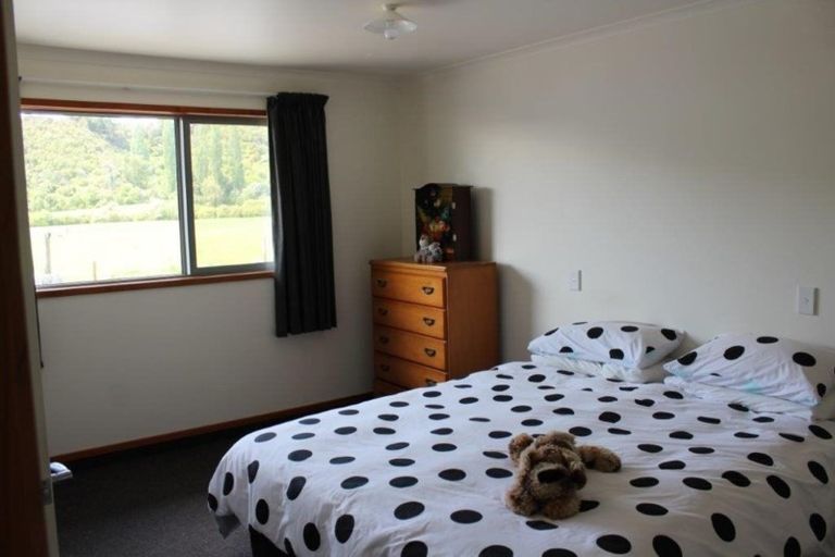Photo of property in 727 Collingwood-bainham Main Road, Rockville, Collingwood, 7073