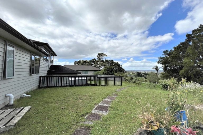 Photo of property in 27 Mantra Road, Massey, Auckland, 0614