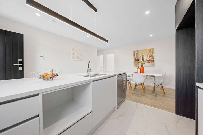 Photo of property in 19 Auranga Drive, Karaka, Papakura, 2113