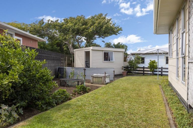 Photo of property in 28a Paritutu Road, Spotswood, New Plymouth, 4310