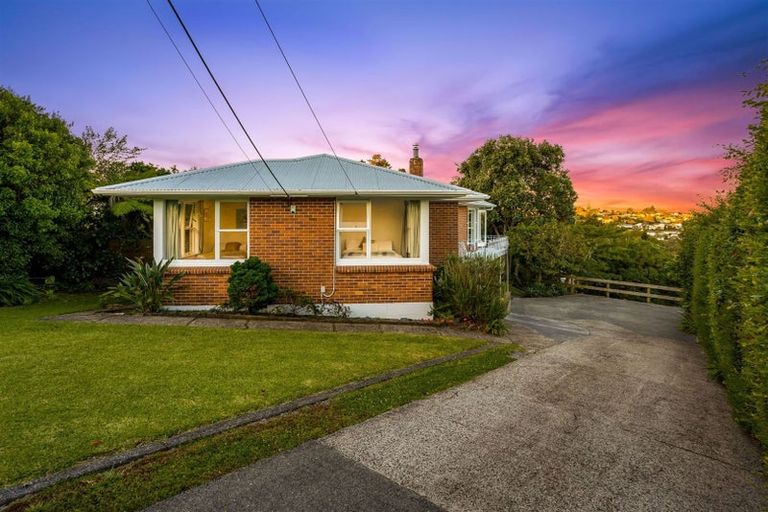 Photo of property in 19 Mcclintock Road, Massey, Auckland, 0614