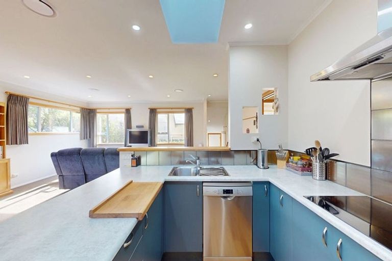 Photo of property in 1 Berkshire Avenue, Wilton, Wellington, 6012