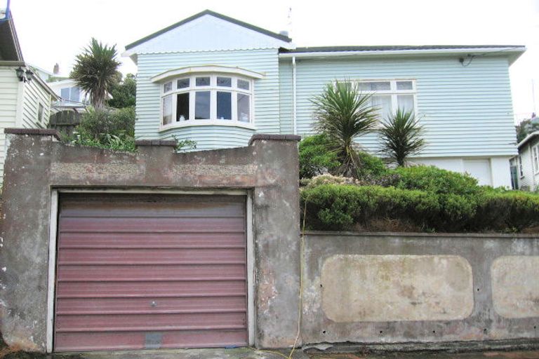 Photo of property in 32 Beach Street, Island Bay, Wellington, 6023