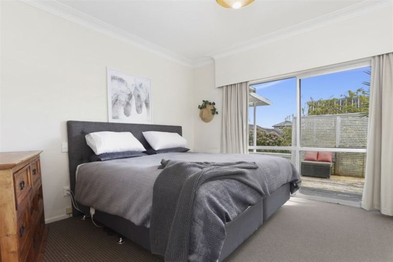 Photo of property in 82 Taikata Road, Te Atatu Peninsula, Auckland, 0610