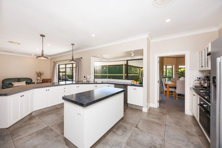 Photo of property in 138 Valley Views, Fitzherbert, Palmerston North, 4472