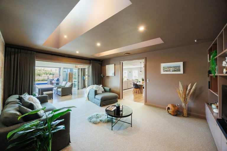 Photo of property in 9 Paterson Lane, Kelvin Grove, Palmerston North, 4470