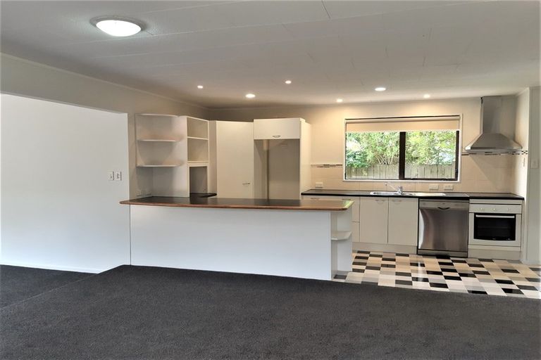 Photo of property in 56 Halberg Street, Glenfield, Auckland, 0629
