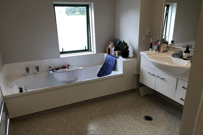 Photo of property in St Helens Apartments, 109 Coromandel Street, Newtown, Wellington, 6021