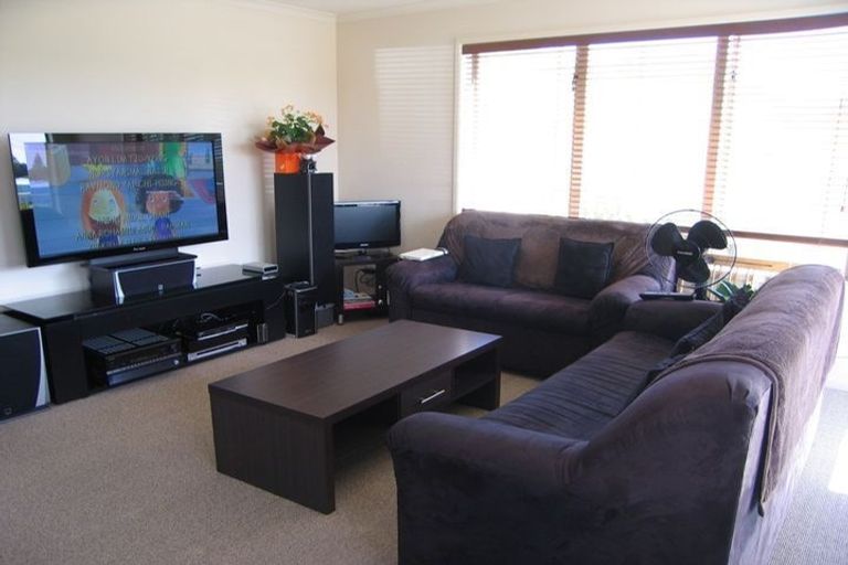 Photo of property in 49 Millennial Way, Orewa, 0931