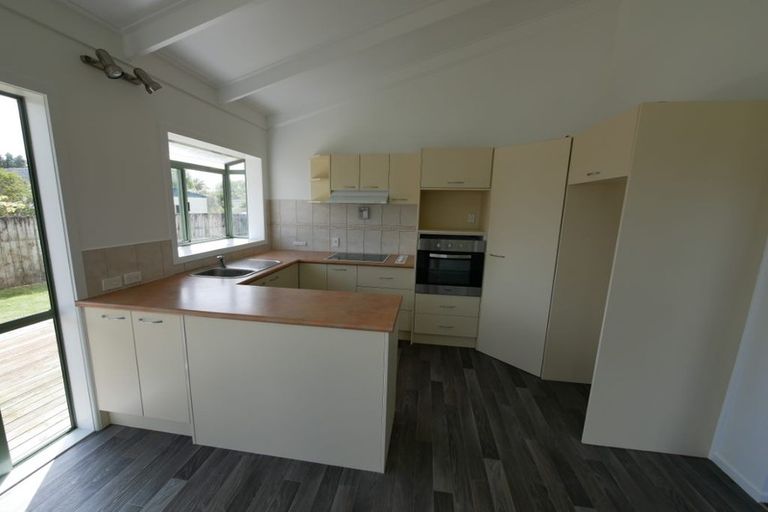 Photo of property in 13a Madill Street, Tuakau, 2121