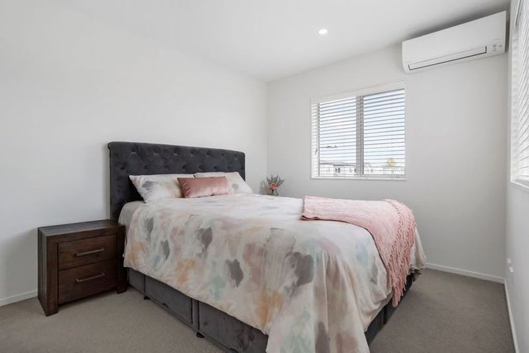 Photo of property in 57 Divide Loop, Takanini, 2112
