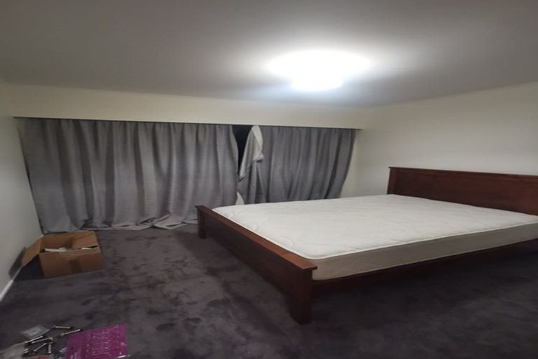 Photo of property in 2/14 Pamela Place, New Lynn, Auckland, 0600