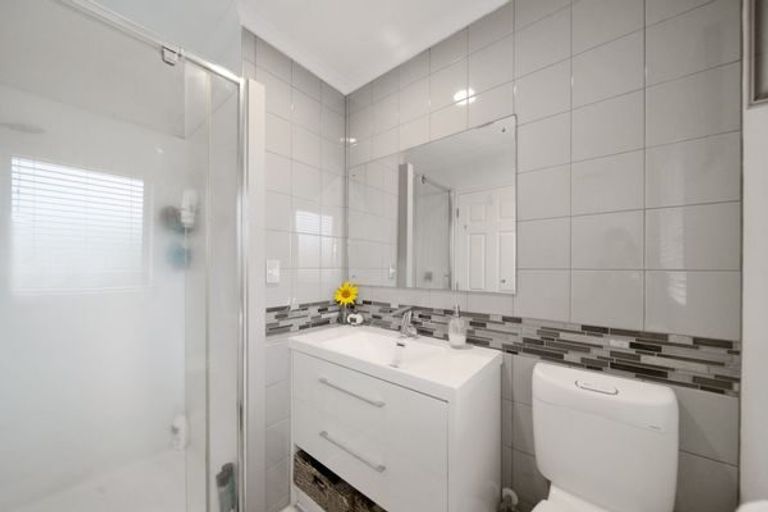 Photo of property in 3 Mull Place, Wattle Downs, Auckland, 2103