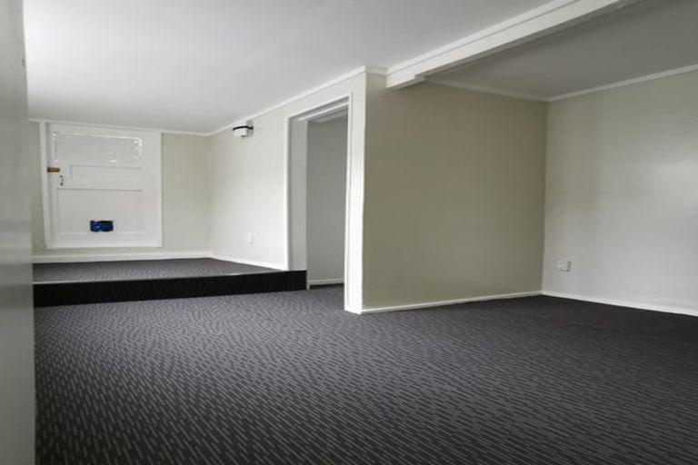 Photo of property in 10 Korokoro Road, Korokoro, Lower Hutt, 5012