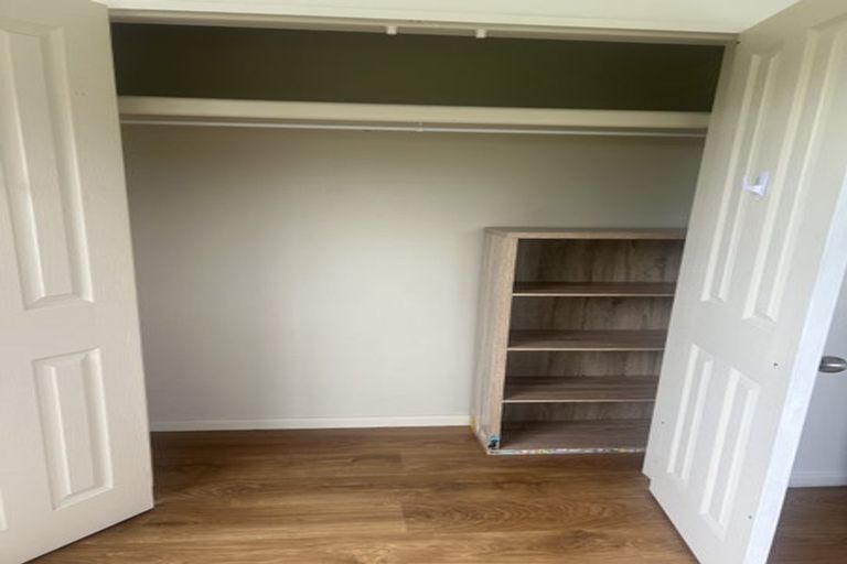 Photo of property in 3 Cognac Place, Henderson, Auckland, 0612