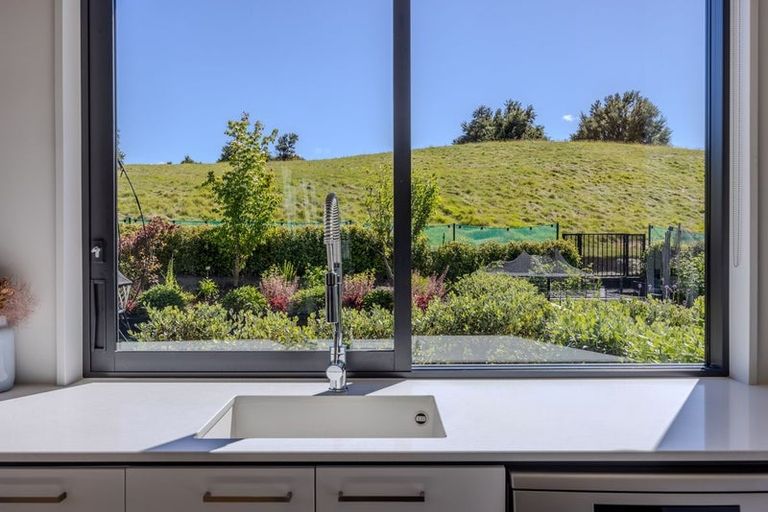 Photo of property in 87a Infinity Drive, Wanaka, 9305