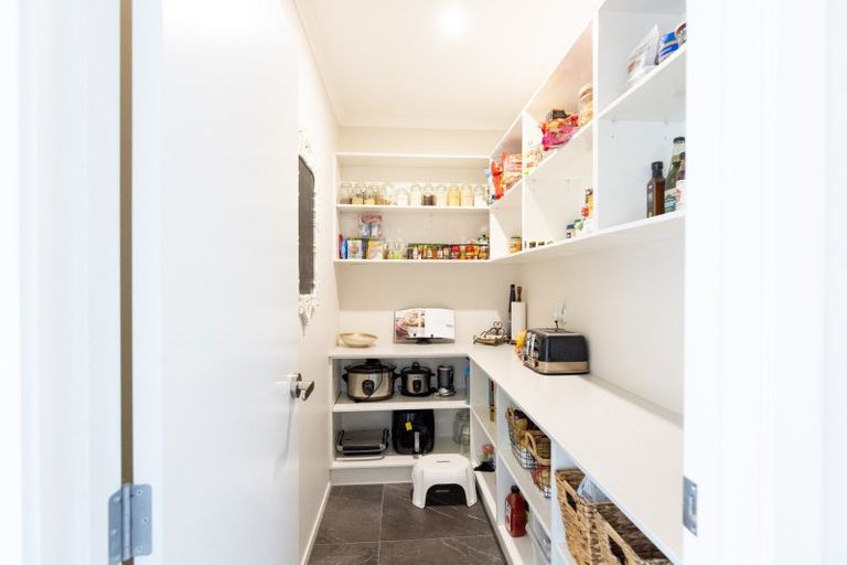 Photo of property in 16 Hehan Close, Cambridge, 3434