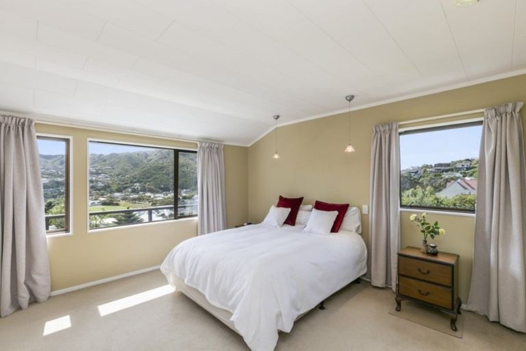 Photo of property in 7 Te Kainga Way, Khandallah, Wellington, 6035