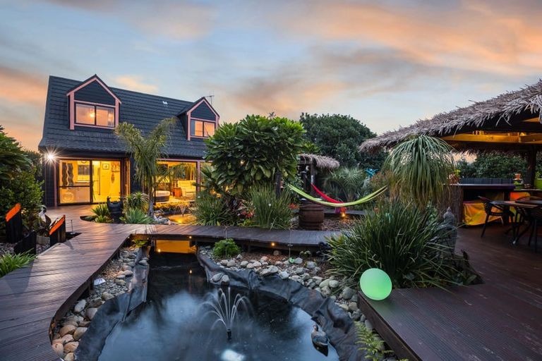 Photo of property in 27 Chums Road, Paraparaumu Beach, Paraparaumu, 5032