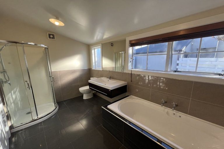 Photo of property in 33 London Street, Richmond, Christchurch, 8013