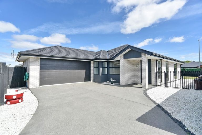Photo of property in 6 Saddlers Lane, Yaldhurst, Christchurch, 8042