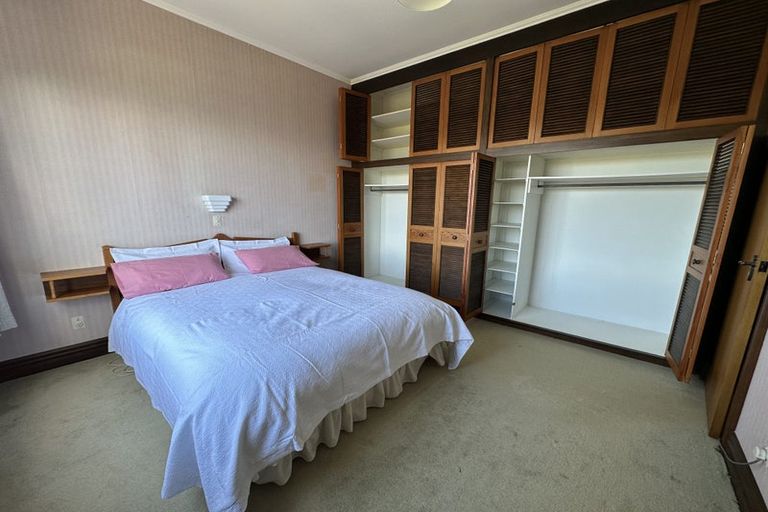 Photo of property in 1 Bank Road, Northland, Wellington, 6012