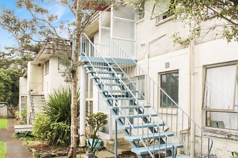 Photo of property in 8/126 Lynwood Road, New Lynn, Auckland, 0600