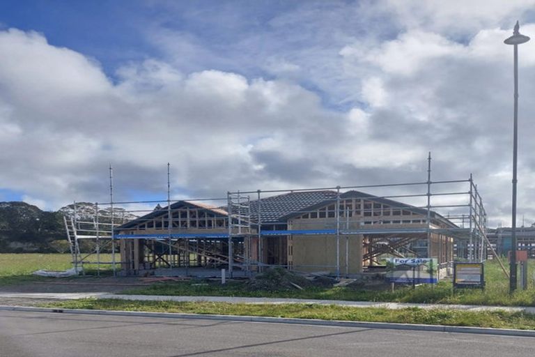 Photo of property in 2 Kaponga Street, Wainuiomata, Lower Hutt, 5014