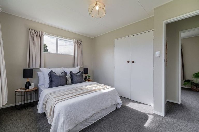 Photo of property in 49 Acacia Street, Kelvin Grove, Palmerston North, 4414