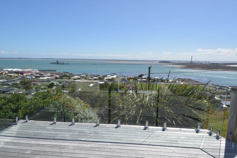 Photo of property in 10 Elizabeth Street, Bluff, 9814