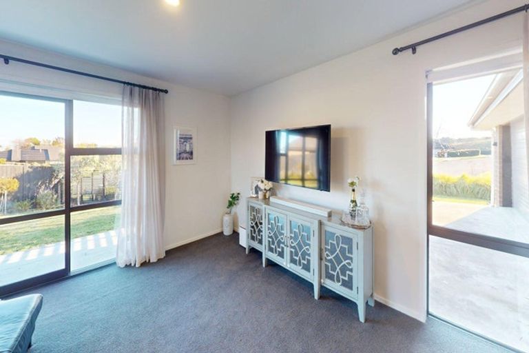 Photo of property in 24 Macdonald Heights, Feilding, 4702