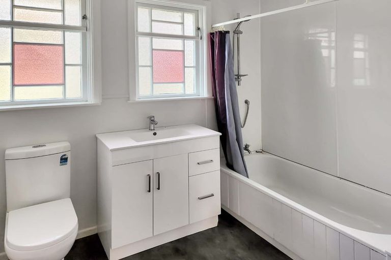 Photo of property in 17 Mchardie Street, Trentham, Upper Hutt, 5018