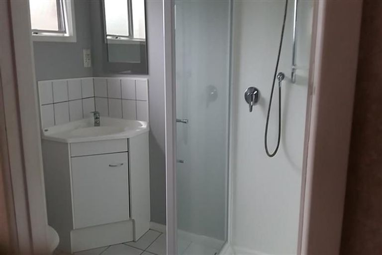 Photo of property in 1/324 Great South Road, Opaheke, Papakura, 2113