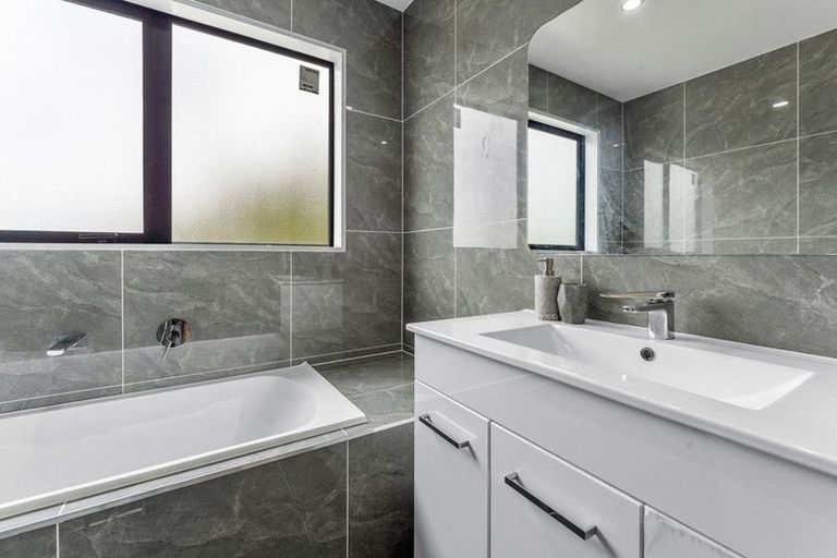 Photo of property in 21 Franklin Avenue, Papatoetoe, Auckland, 2024