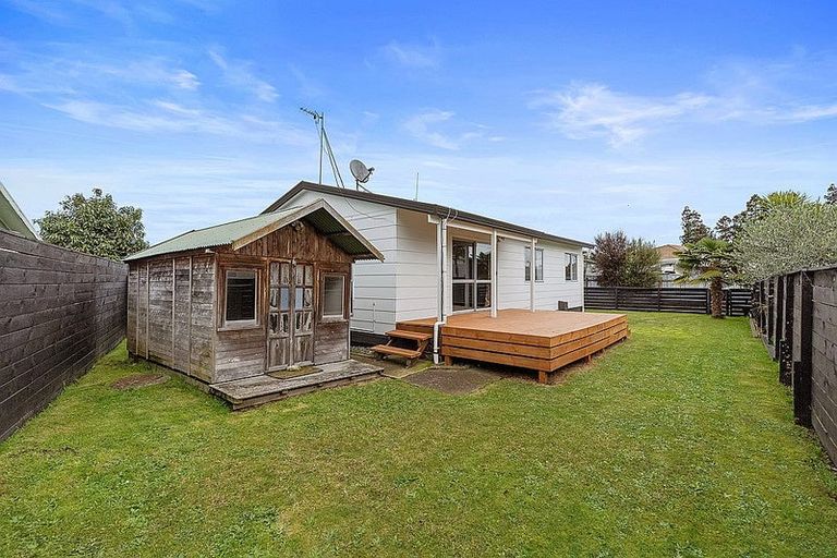 Photo of property in 16 Purcell Place, Melville, Hamilton, 3206