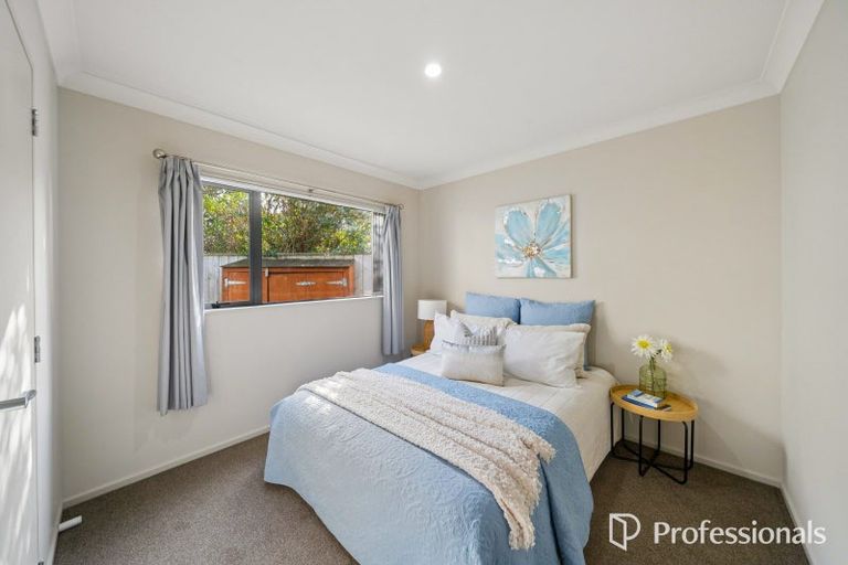 Photo of property in 16 Poppy Watts Grove, Stokes Valley, Lower Hutt, 5019