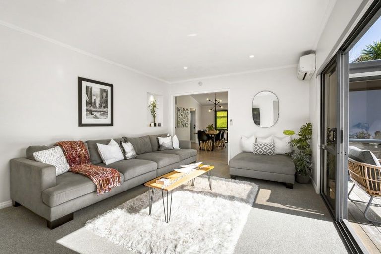 Photo of property in 22 Maori Hut Road, Red Beach, 0932