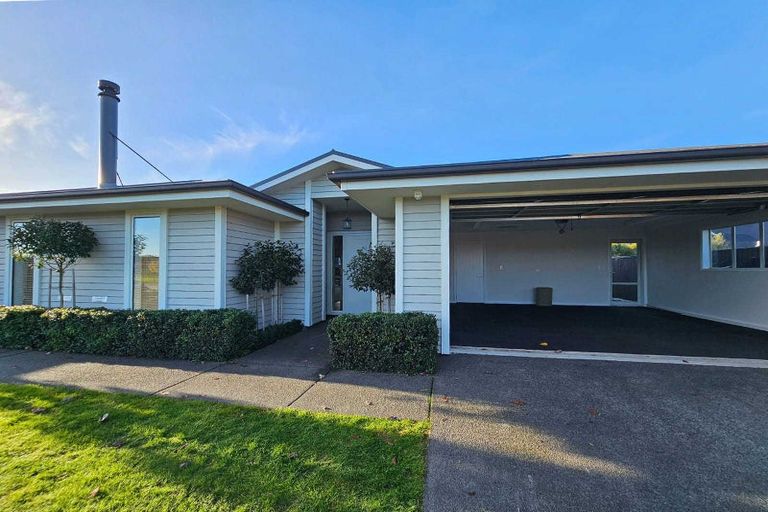 Photo of property in 18 Sterling Drive, Prebbleton, 7604