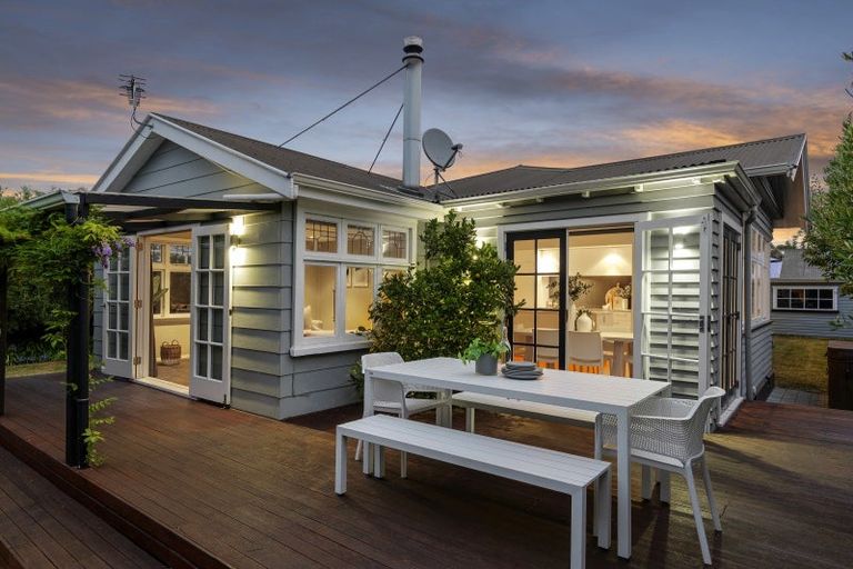 Photo of property in 32 Carrington Street, St Albans, Christchurch, 8014