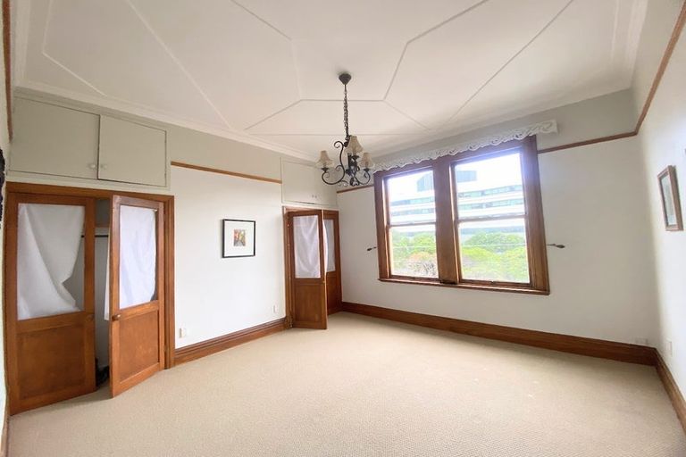 Photo of property in 128 Tinakori Road, Thorndon, Wellington, 6011