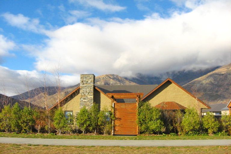 Photo of property in 46 Sylvan Street, Lake Hayes, Queenstown, 9304