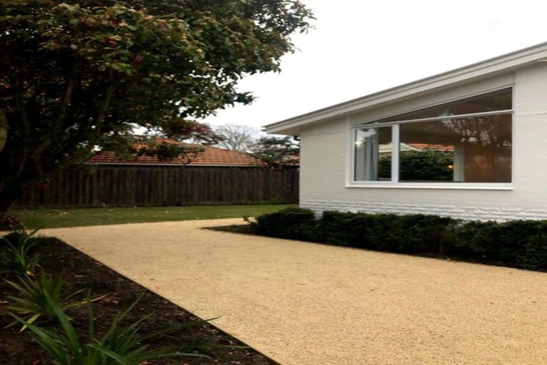 Photo of property in 28 Clyde Road, Upper Riccarton, Christchurch, 8041