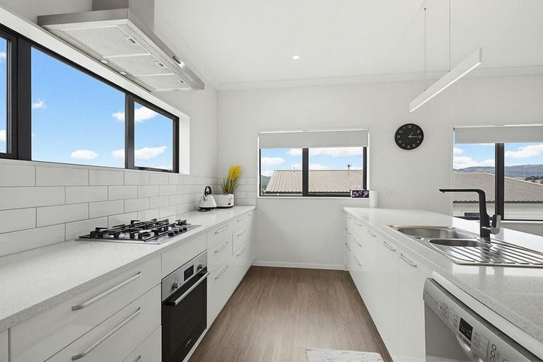 Photo of property in 10a Polestar Lane, Whitby, Porirua, 5024