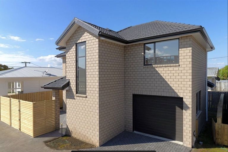 Photo of property in 740a Te Atatu Road, Te Atatu Peninsula, Auckland, 0610