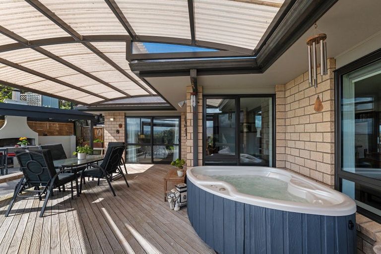 Photo of property in 100 Albero Drive, Ohauiti, Tauranga, 3112