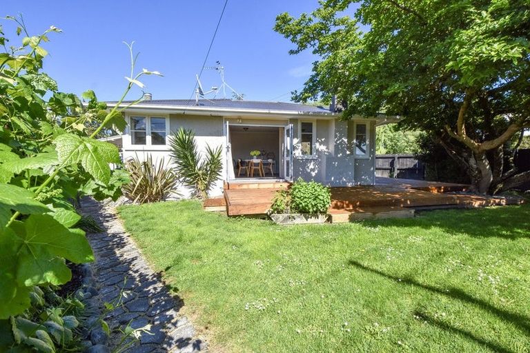 Photo of property in 89 Victoria Street, Carterton, 5713