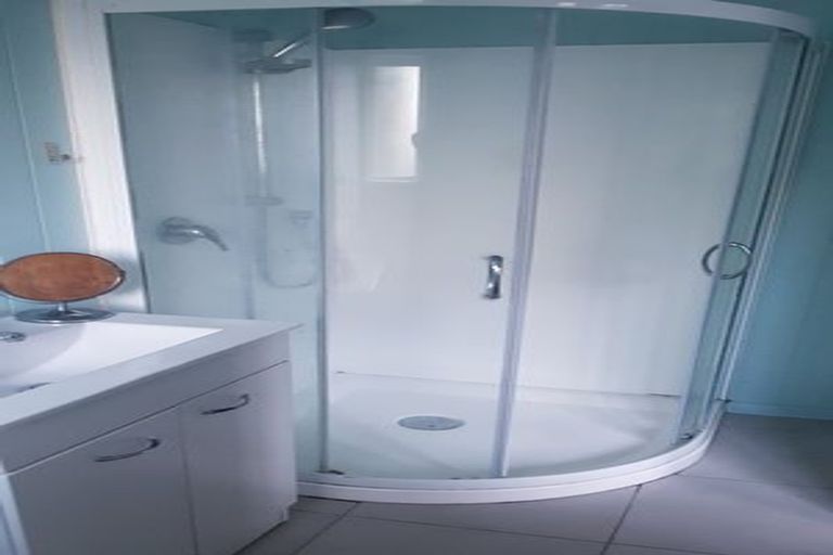 Photo of property in 5 Miramar North Road, Miramar, Wellington, 6022