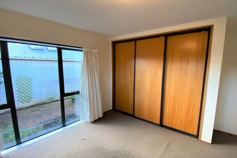 Photo of property in 2/16 Milton Street, Somerfield, Christchurch, 8024